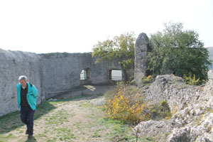 Burgruine Falkenstein, Aufgang zum inneren Burghof