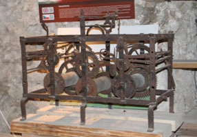 Burgruine Falkenstein, Druckmaschine