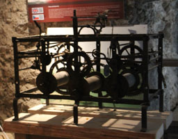 Burgruine Falkenstein, Druckmaschine