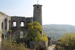 Burgruine Falkenstein, innerer Burghof
