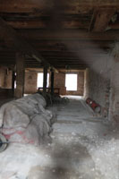 Nov Mlny, Haus, Lager