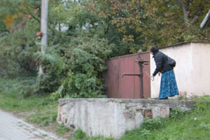 Veľk Levre, Habnsky dvor, Ziehbrunnen